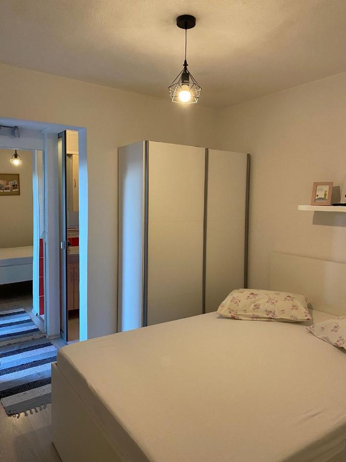 Apartment Mirjana Makarska Buitenkant foto