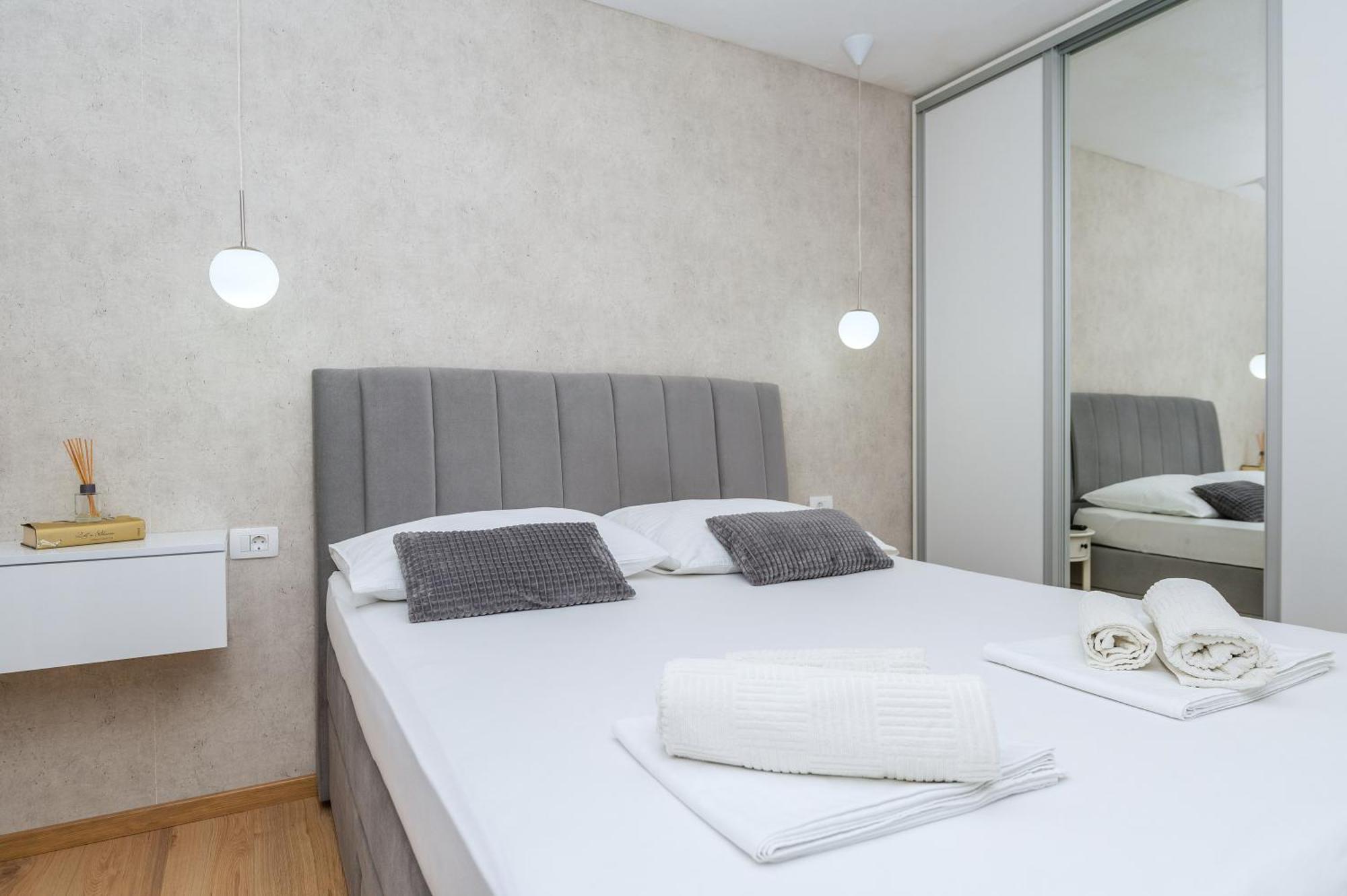 Apartment Mirjana Makarska Buitenkant foto
