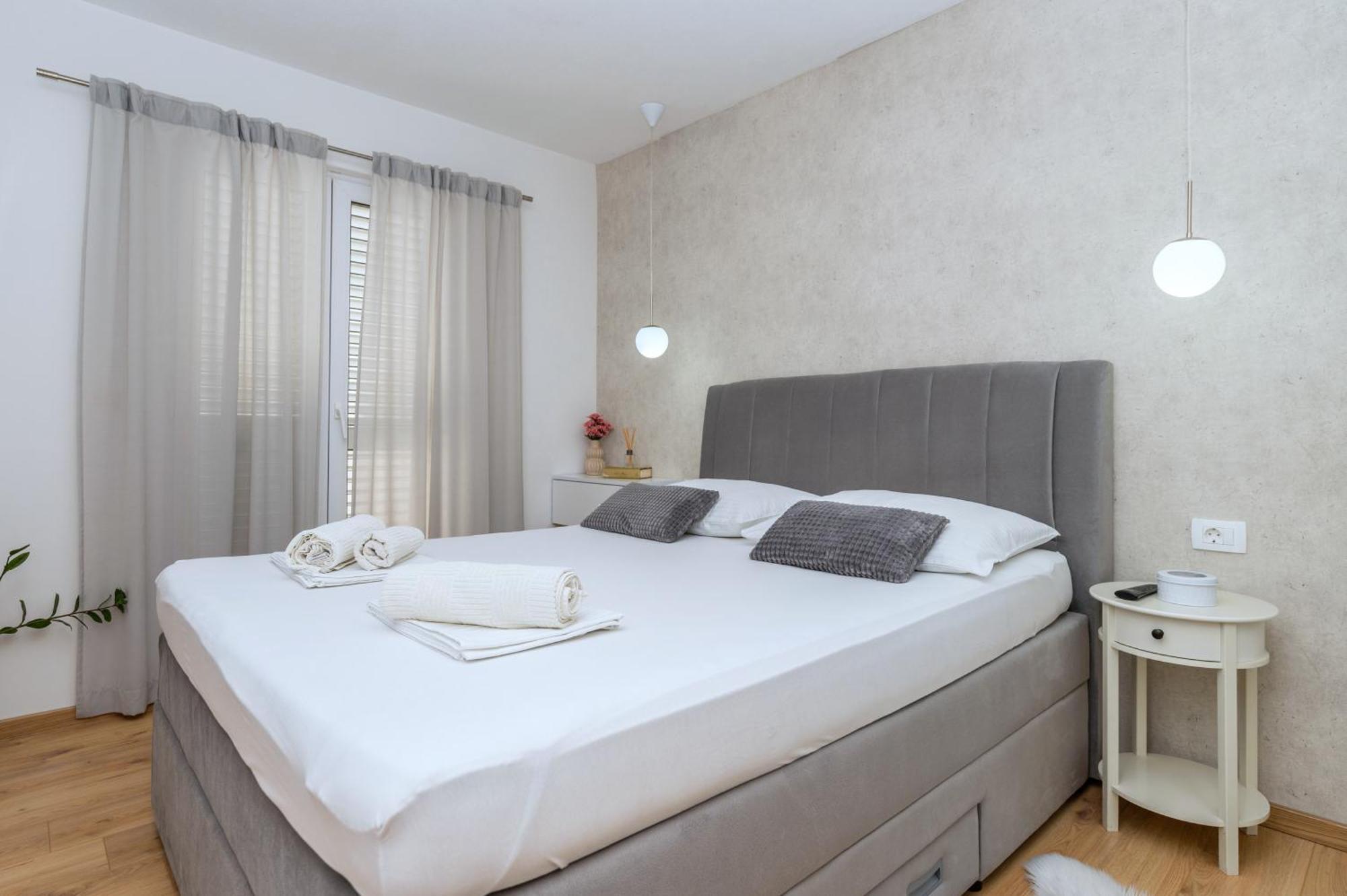 Apartment Mirjana Makarska Buitenkant foto